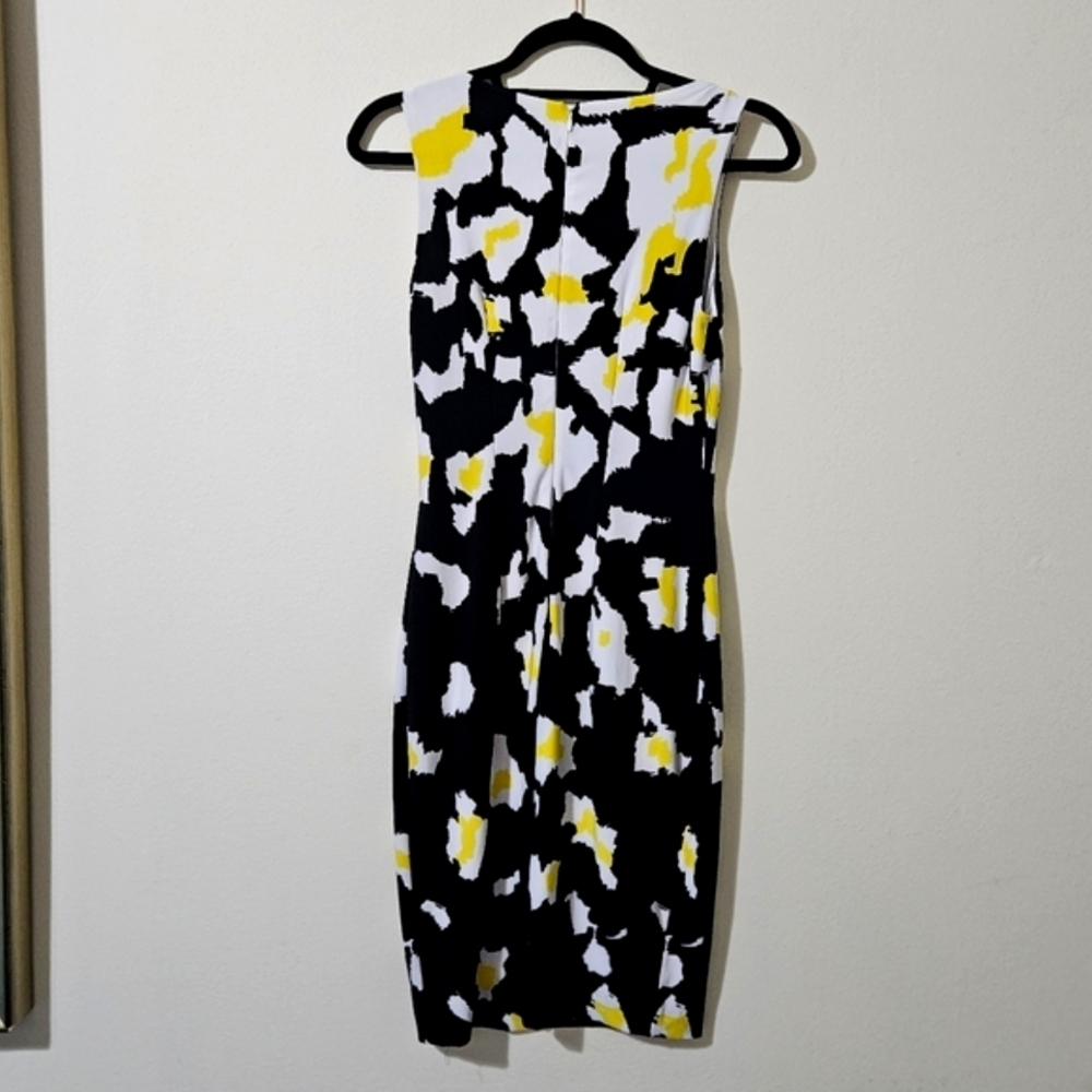 Cache Sheath Dress - Picture 2 of 7